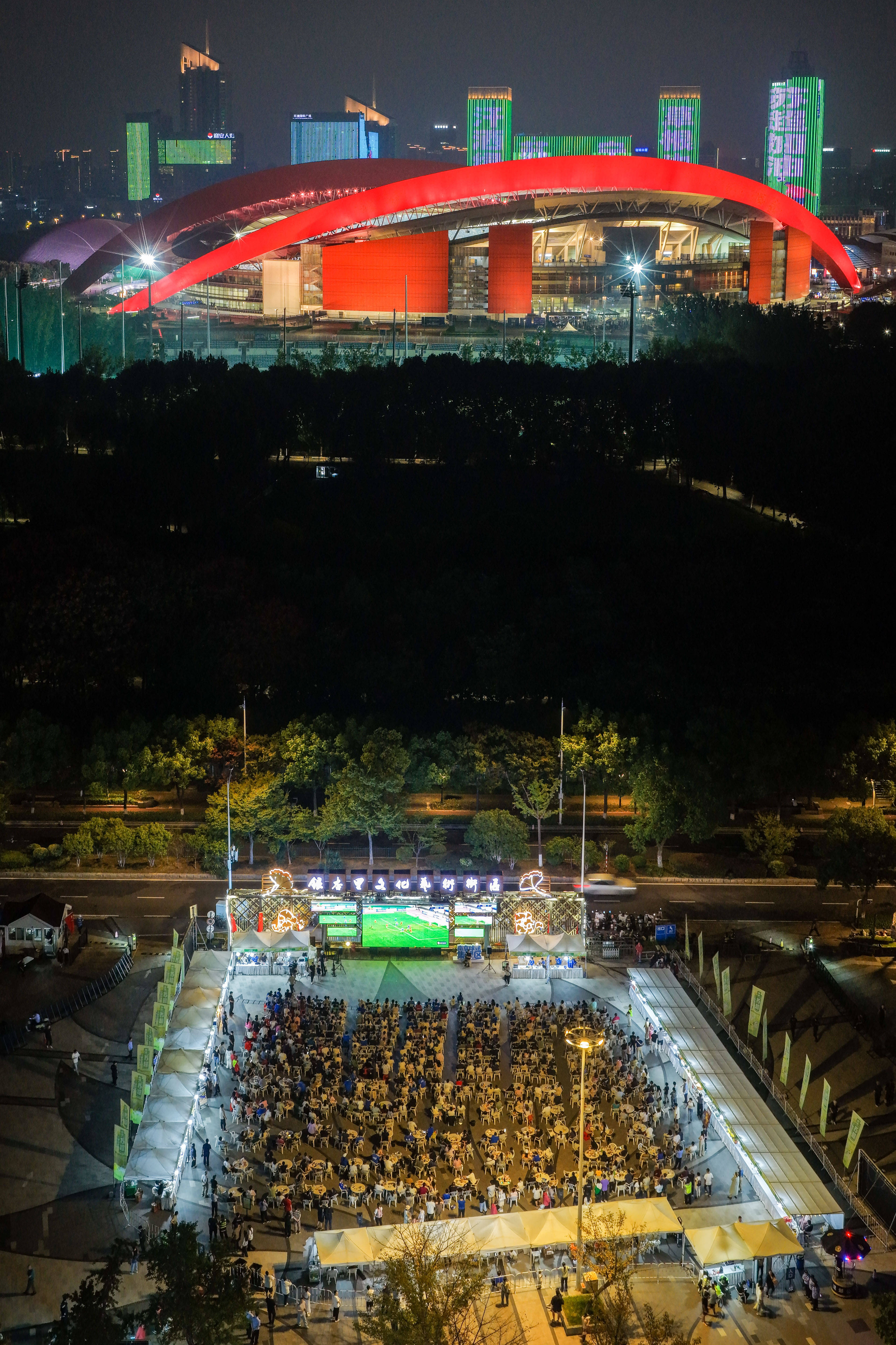 皇冠平台_江苏省城市足球联赛：南京胜连云港晋级半决赛