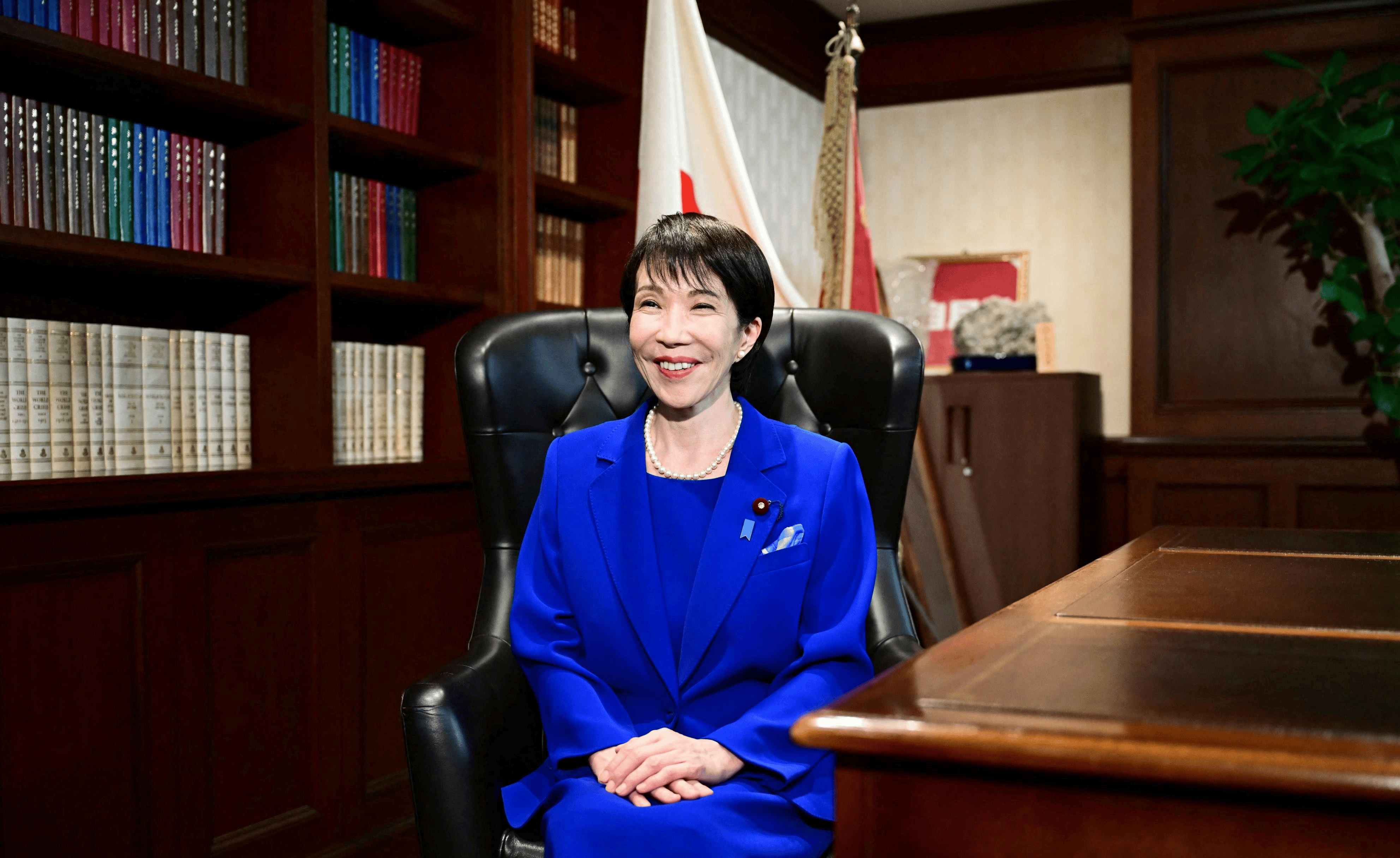 皇冠2登录welcome_不反华了？高市早苗通知中国皇冠2登录welcome，战争派兵方案变了，解放军舰队已上场